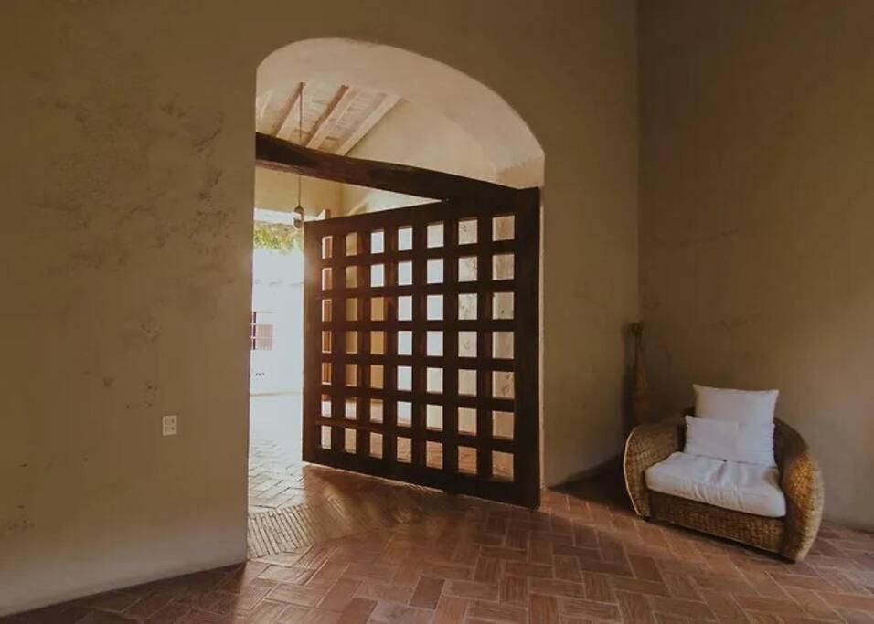 Casa Del Dragon - Luxury Colonial Cook Included Villa Cartagena