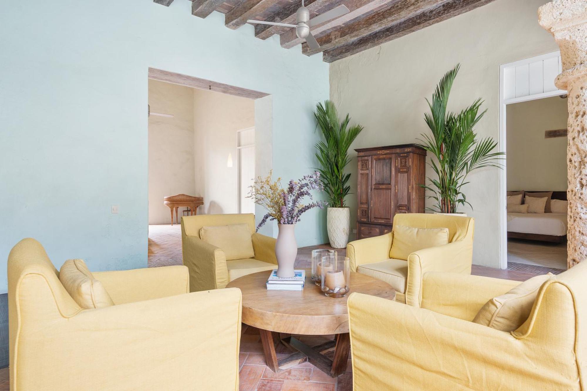 Casa Del Dragon - Luxury Colonial Cook Included * Cartagena