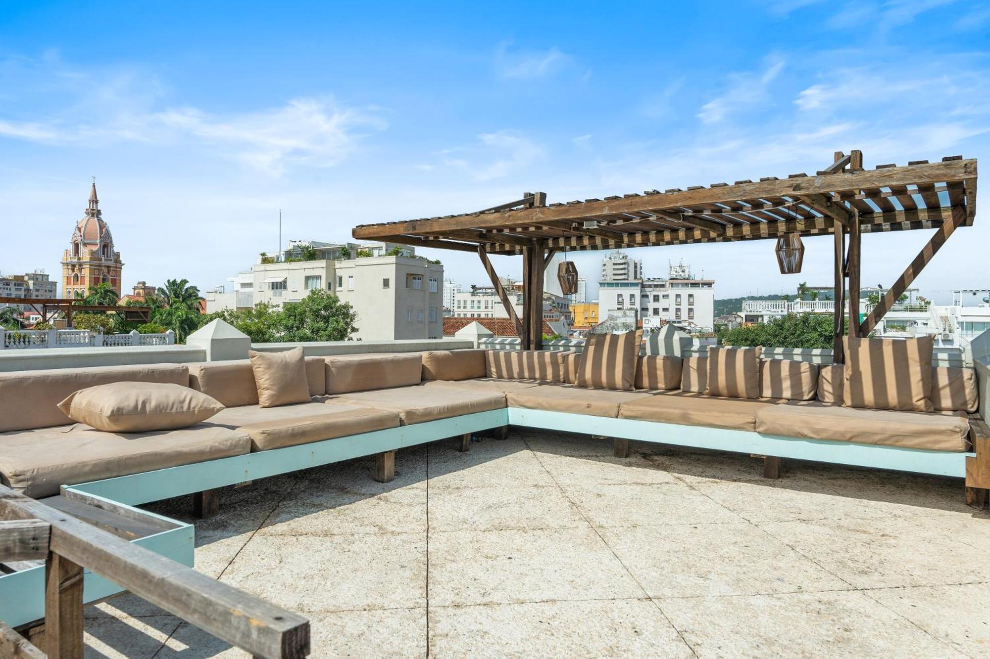 Villa Casa Del Dragon - Luxury Colonial Cook Included Cartagena
