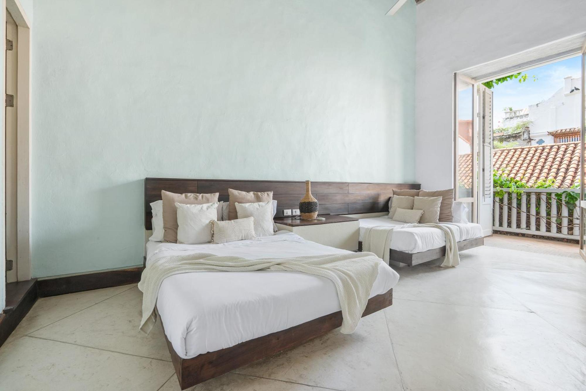Casa Del Dragon - Luxury Colonial Cook Included Cartagena