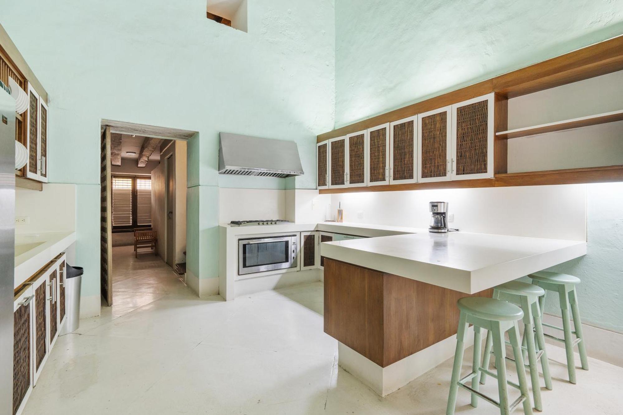 Casa Del Dragon - Luxury Colonial Cook Included Villa